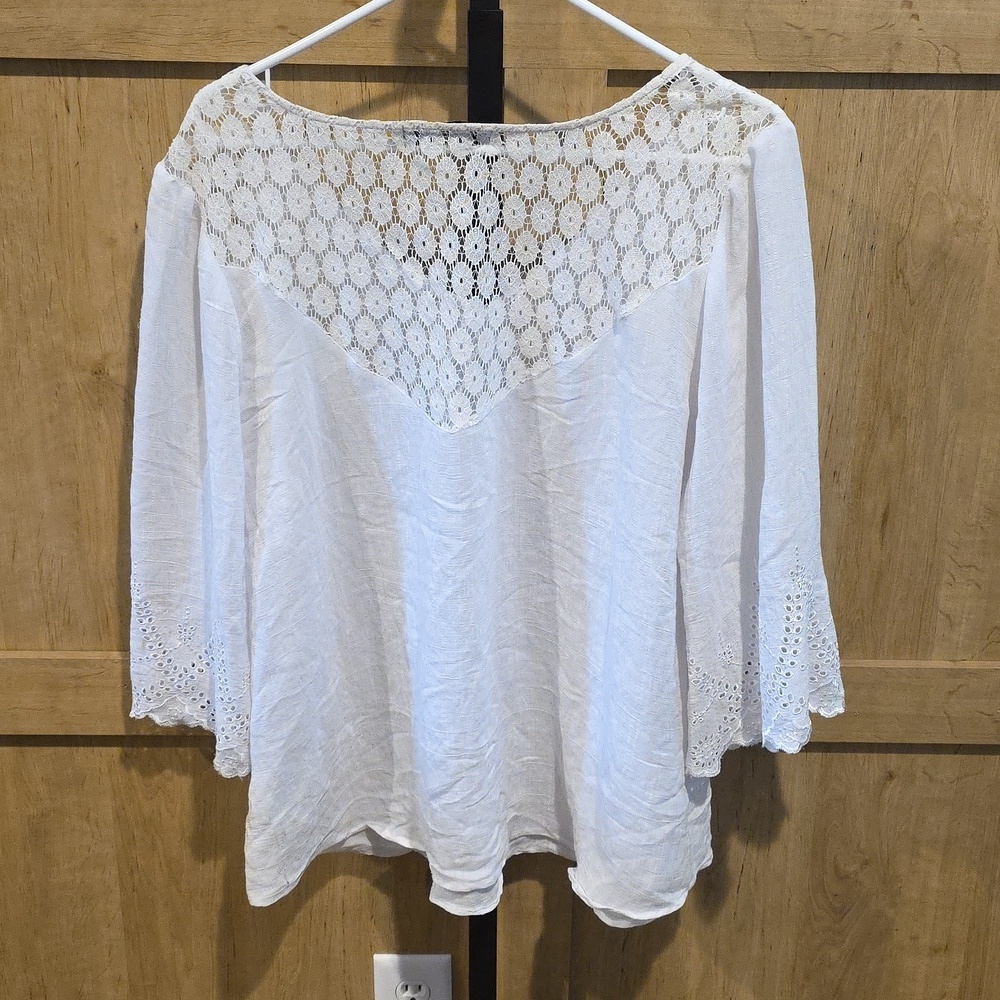 (J42) Chic White Lace Women's Blouse Sz 1x - Picture 3 of 3